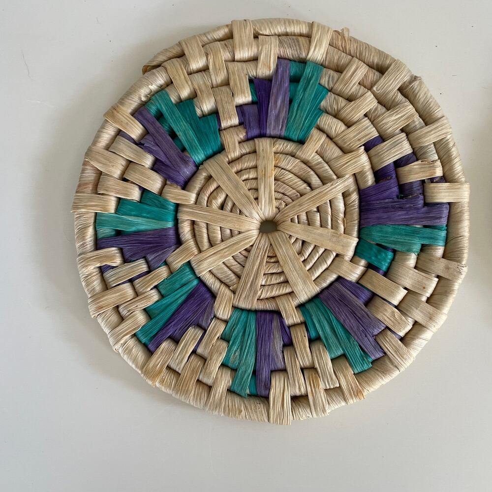 2 Vintage Wicker Straw Hot Pad Trivet Woven Rattan Raffia Boho round - Picture 3 of 3